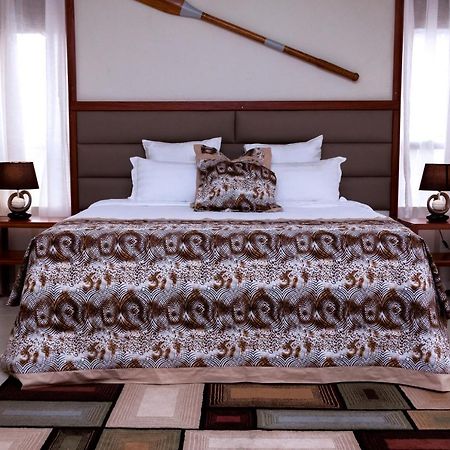 Akasu Bed And Breakfast Кампала Екстериор снимка